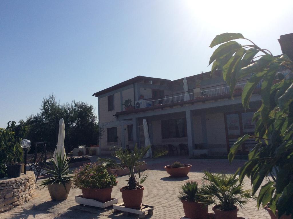 Agriturismo La Ferrovia مولفيتا المظهر الخارجي الصورة